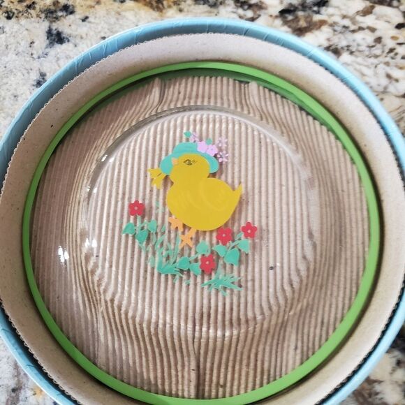 Set of four glass plates - Picture 2 of 4